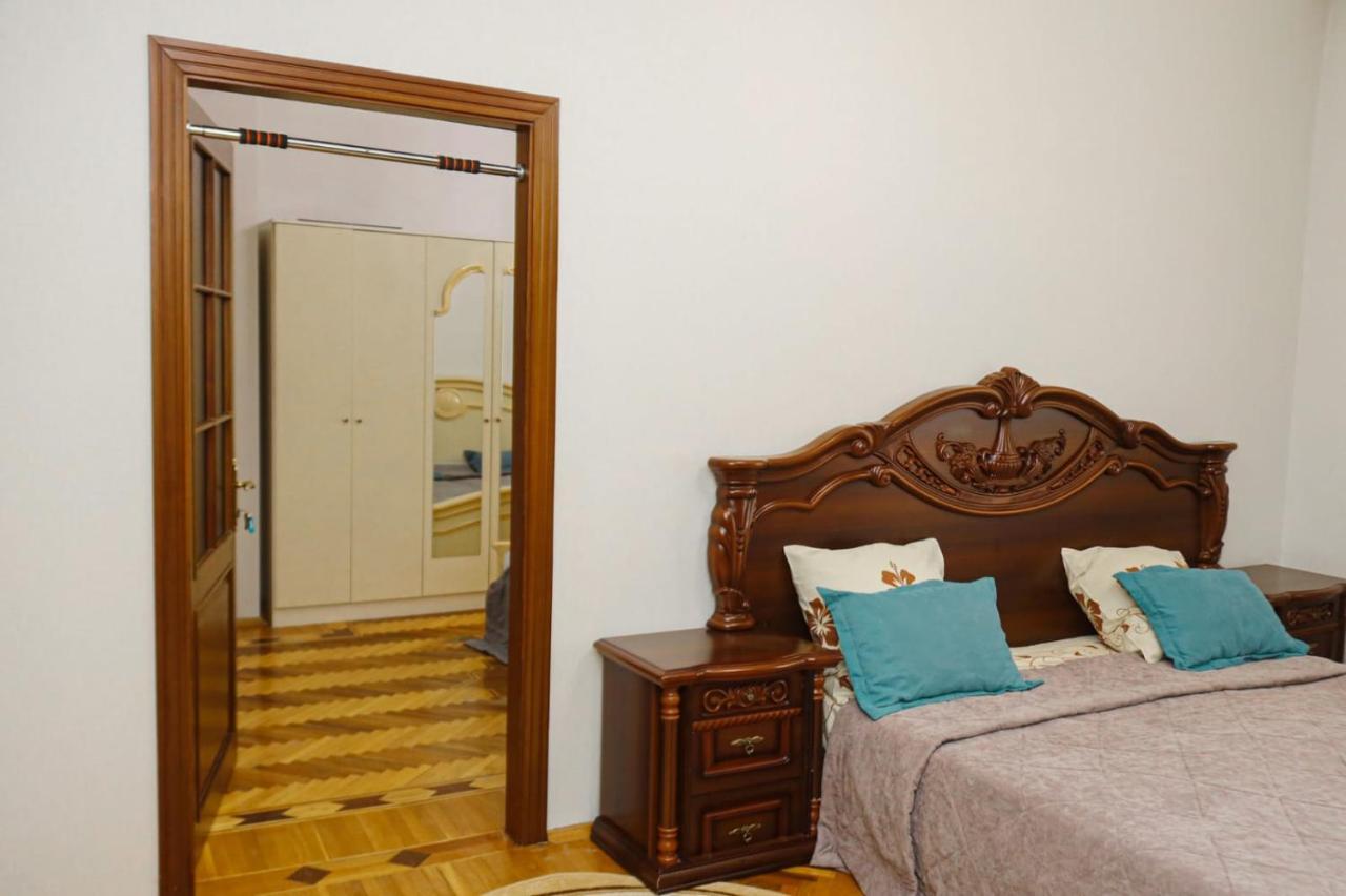Azneft Royal Suite Apartment Sea View Bakoe Buitenkant foto