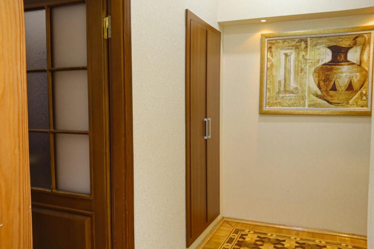 Azneft Royal Suite Apartment Sea View Bakoe Buitenkant foto