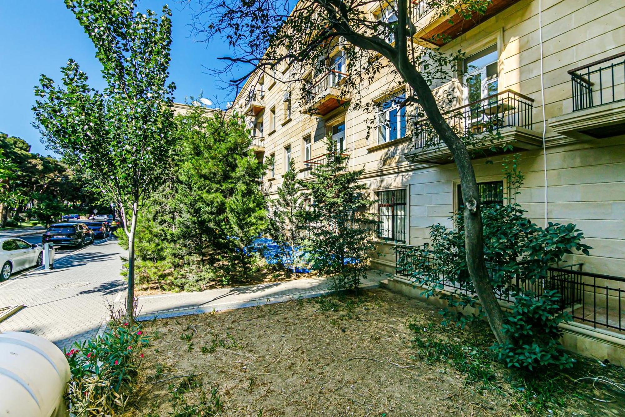 Azneft Royal Suite Apartment Sea View Bakoe Buitenkant foto