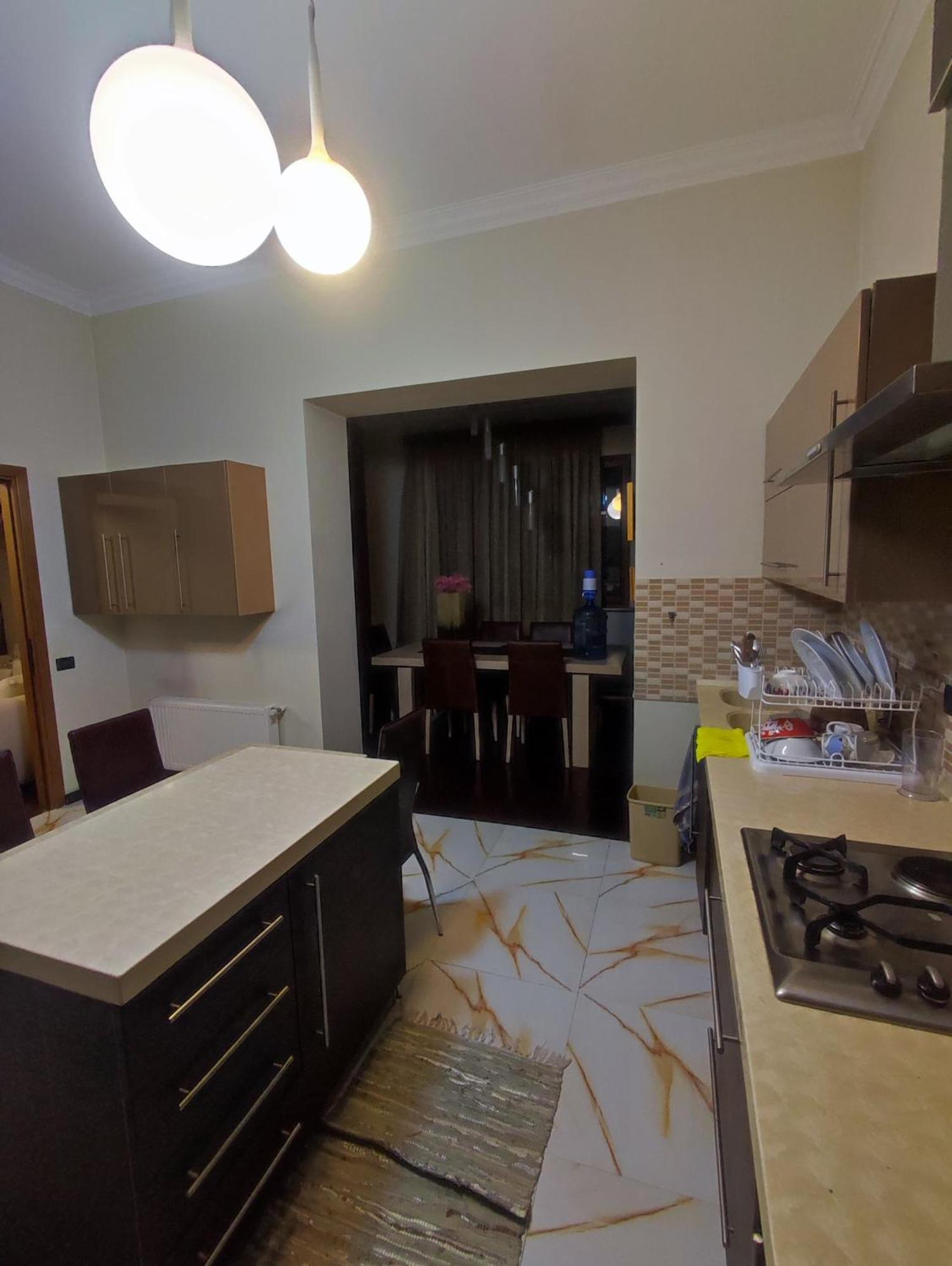 Azneft Royal Suite Apartment Sea View Bakoe Buitenkant foto